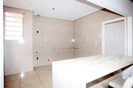 Casa à venda com 250m², 4 quartos e 4 vagasCozinha