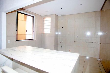 Casa à venda com 250m², 4 quartos e 4 vagasCozinha