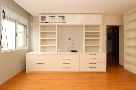 Apartamento para alugar com 167m², 2 quartos e sem vagaSuíte 1