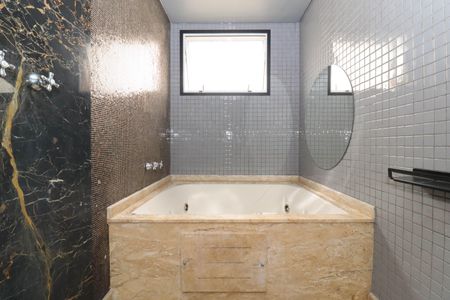 Apartamento para alugar com 167m², 2 quartos e sem vagaBanheiro da Suíte 1