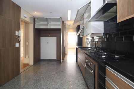 Apartamento para alugar com 167m², 2 quartos e sem vagaCozinha