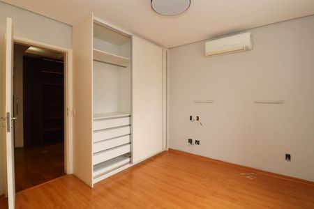 Apartamento para alugar com 167m², 2 quartos e sem vagaSuíte 2