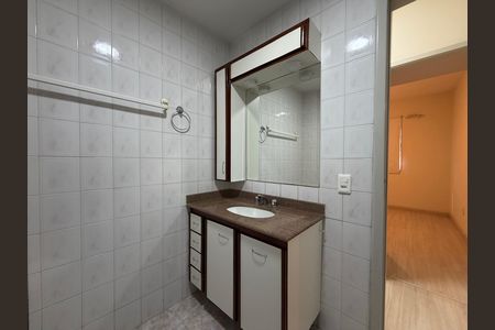Apartamento para alugar com 78m², 2 quartos e 1 vaga Apartamento para alugar com 78m², 2 quartos e 1 vagaBanheiro da Suíte