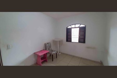 Casa à venda com 120m², 3 quartos e 2 vagas Casa à venda com 120m², 3 quartos e 2 vagasQuarto