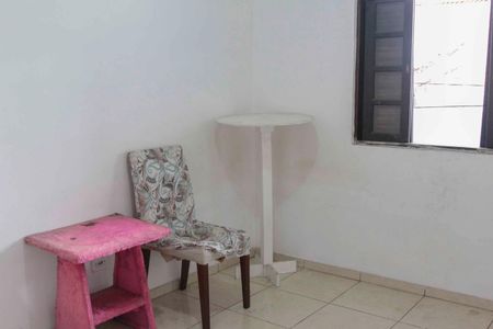 Casa à venda com 120m², 3 quartos e 2 vagas Casa à venda com 120m², 3 quartos e 2 vagasQuarto
