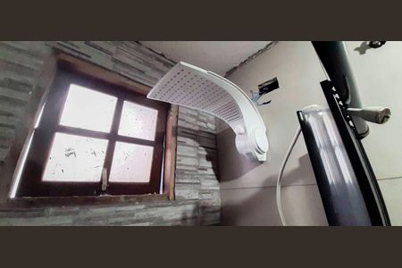 Casa à venda com 120m², 3 quartos e 2 vagas Casa à venda com 120m², 3 quartos e 2 vagasBanheiro social