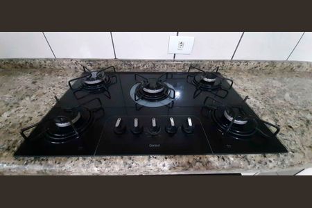 Casa à venda com 120m², 3 quartos e 2 vagas Casa à venda com 120m², 3 quartos e 2 vagasCozinha