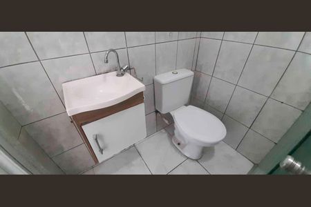 Casa à venda com 120m², 3 quartos e 2 vagas Casa à venda com 120m², 3 quartos e 2 vagasBanheiro da Suíte