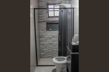 Casa à venda com 120m², 3 quartos e 2 vagas Casa à venda com 120m², 3 quartos e 2 vagasBanheiro social