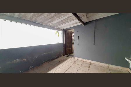 Casa à venda com 120m², 3 quartos e 2 vagas Casa à venda com 120m², 3 quartos e 2 vagasÁrea externa
