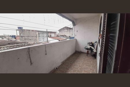 Casa à venda com 120m², 3 quartos e 2 vagas Casa à venda com 120m², 3 quartos e 2 vagasVaranda da suíte