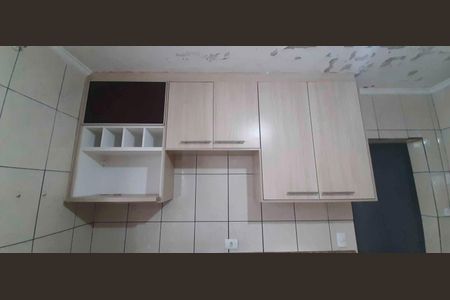 Casa à venda com 120m², 3 quartos e 2 vagas Casa à venda com 120m², 3 quartos e 2 vagasCozinha