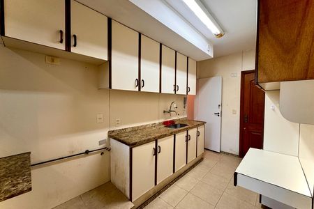 Apartamento à venda com 65m², 2 quartos e 1 vaga Apartamento à venda com 65m², 2 quartos e 1 vagaCozinha