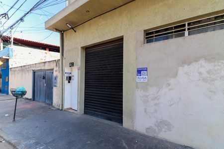 Fachada de kitnet/studio para alugar com 1 quarto, 30m² em Jardim Ivana, São Paulo