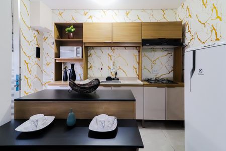 Cozinha de kitnet/studio para alugar com 1 quarto, 30m² em Jardim Ivana, São Paulo