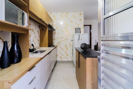 Cozinha de kitnet/studio para alugar com 1 quarto, 30m² em Jardim Ivana, São Paulo