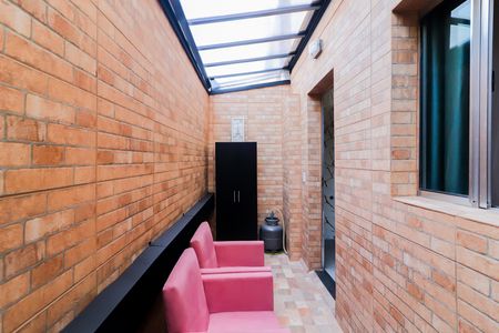 Varanda de kitnet/studio para alugar com 1 quarto, 30m² em Jardim Ivana, São Paulo