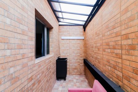 Varanda de kitnet/studio para alugar com 1 quarto, 30m² em Jardim Ivana, São Paulo