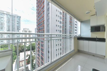 Studio para alugar com 33m², 1 quarto e 1 vaga Studio para alugar com 33m², 1 quarto e 1 vagaVaranda