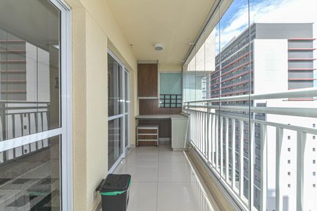 Studio para alugar com 33m², 1 quarto e 1 vaga Studio para alugar com 33m², 1 quarto e 1 vagaVaranda