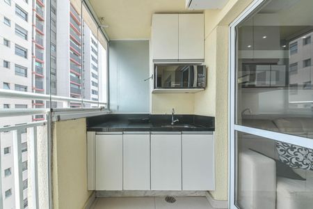 Studio para alugar com 33m², 1 quarto e 1 vaga Studio para alugar com 33m², 1 quarto e 1 vagaVaranda