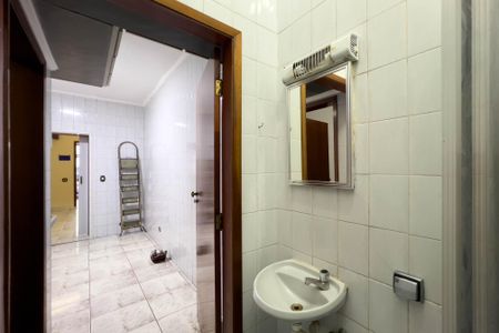 Casa à venda com 120m², 3 quartos e 2 vagasBanheiro 2