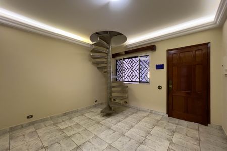 Casa à venda com 120m², 3 quartos e 2 vagasSala