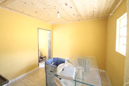 Casa para alugar com 90m², 3 quartos e 2 vagasCozinha