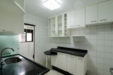 Apartamento à venda com 214m², 3 quartos e 4 vagasCozinha e Área de Serviço