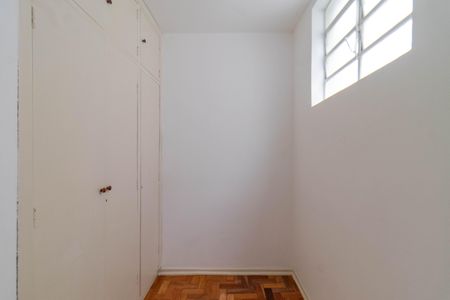 Apartamento à venda com 74m², 2 quartos e 1 vaga Apartamento à venda com 74m², 2 quartos e 1 vagaQuarto de Serviço