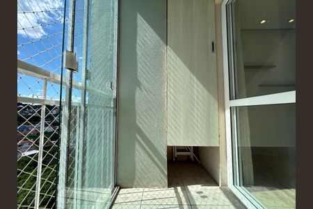 Sacada de apartamento para alugar com 2 quartos, 54m² em Vila Nova, Novo Hamburgo