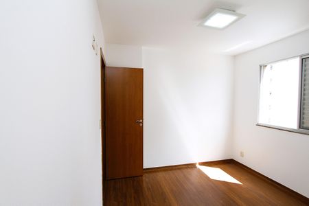 Apartamento para alugar com 90m², 3 quartos e 2 vagasSuíte