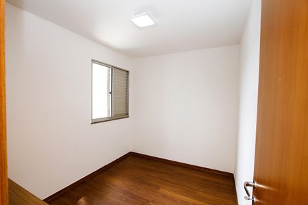 Apartamento para alugar com 90m², 3 quartos e 2 vagasQuarto 2