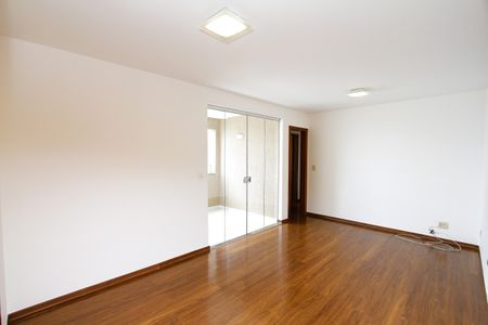 Sala de apartamento para alugar com 3 quartos, 90m² em Buritis, Belo Horizonte