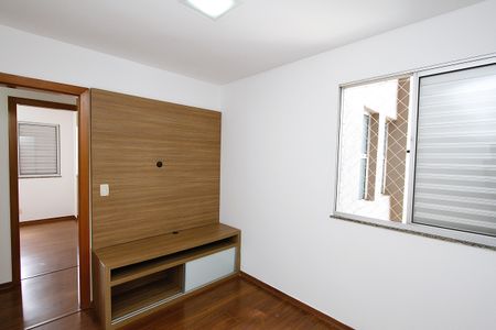 Apartamento para alugar com 90m², 3 quartos e 2 vagasQuarto 2