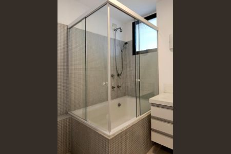 Apartamento para alugar com 127m², 3 quartos e 2 vagasBanheiro social