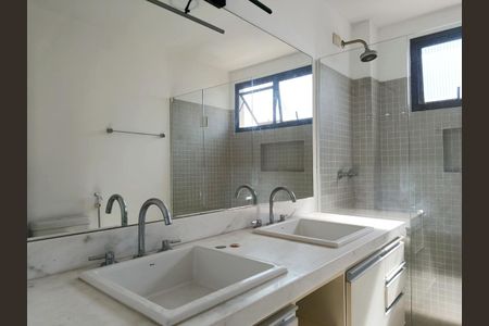 Apartamento para alugar com 127m², 3 quartos e 2 vagasBanheiro da Suíte
