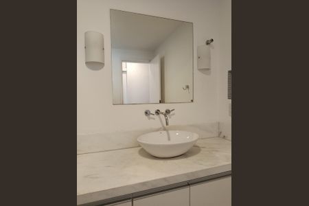 Apartamento para alugar com 127m², 3 quartos e 2 vagasBanheiro social