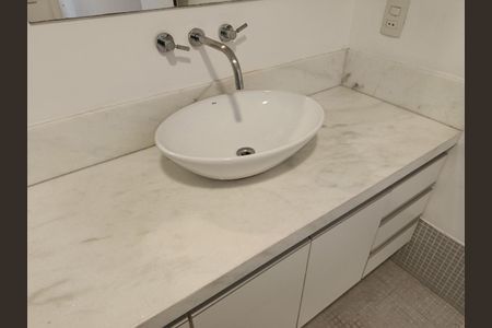 Apartamento para alugar com 127m², 3 quartos e 2 vagasBanheiro social