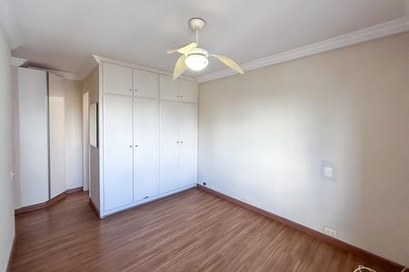 Apartamento para alugar com 97m², 2 quartos e 1 vaga Apartamento para alugar com 97m², 2 quartos e 1 vagaQuarto 4