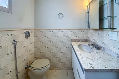 Apartamento para alugar com 97m², 2 quartos e 1 vaga Apartamento para alugar com 97m², 2 quartos e 1 vagaBanheiro social