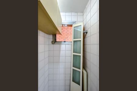 Apartamento à venda com 92m², 3 quartos e 1 vaga Apartamento à venda com 92m², 3 quartos e 1 vagaBanheiro de serviço
