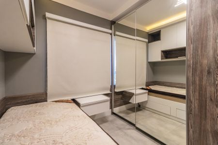 Quarto 1 de apartamento para alugar com 2 quartos, 70m² em Empresarial 18 do Forte, Barueri