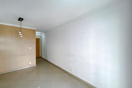 Apartamento para alugar com 62m², 3 quartos e 1 vagaSala