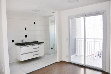 Detalhe - Sala e Sala de Jantar de apartamento à venda com 2 quartos, 45m² em Limão, São Paulo