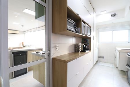 Apartamento à venda com 94m², 3 quartos e 2 vagasCozinha e Área de Serviço