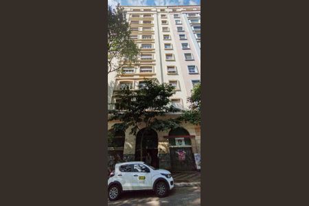 Apartamento à venda com 55m², 1 quarto e sem vagaFachada