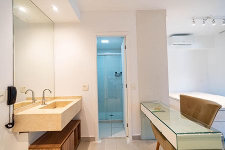 Studio para alugar com 35m², 1 quarto e 1 vaga Studio para alugar com 35m², 1 quarto e 1 vagaBanheiro