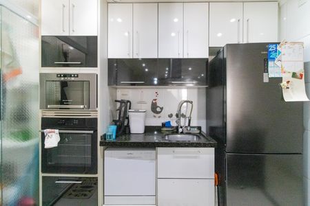 Apartamento à venda com 70m², 3 quartos e 2 vagas Apartamento à venda com 70m², 3 quartos e 2 vagasCozinha