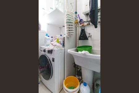 Apartamento à venda com 70m², 3 quartos e 2 vagas Apartamento à venda com 70m², 3 quartos e 2 vagasÁrea de Serviço